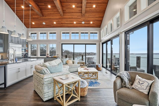 37292 S Cliff Crest Drive, Vinita, OK 74301