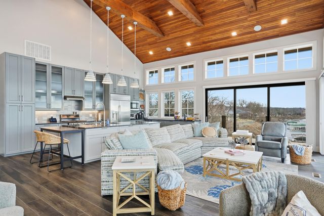 37292 S Cliff Crest Drive, Vinita, OK 74301