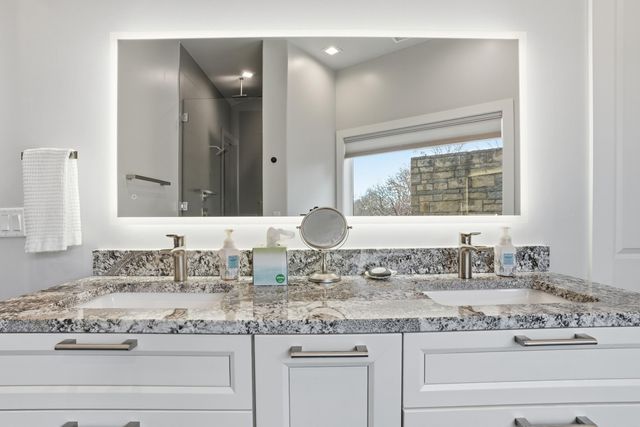 37292 S Cliff Crest Drive, Vinita, OK 74301