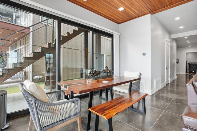 37292 S Cliff Crest Drive, Vinita, OK 74301