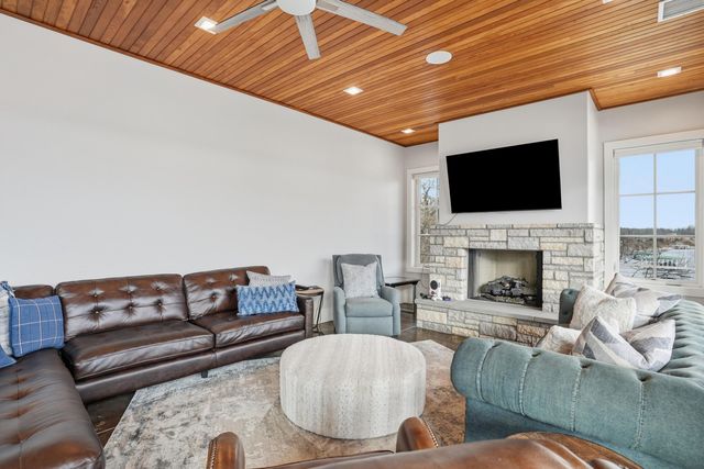 37292 S Cliff Crest Drive, Vinita, OK 74301