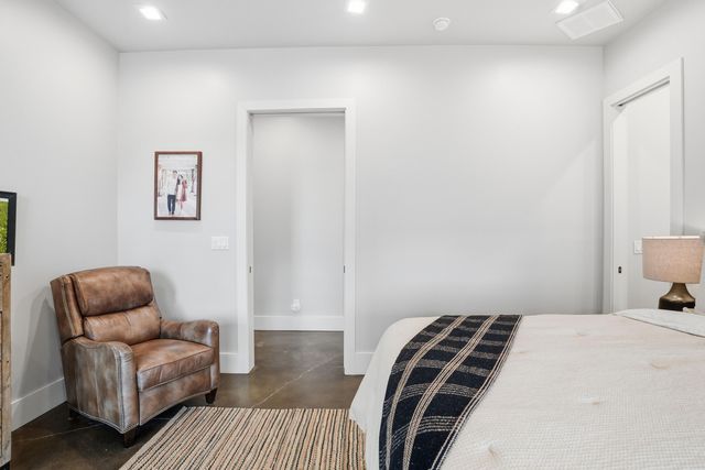 37292 S Cliff Crest Drive, Vinita, OK 74301