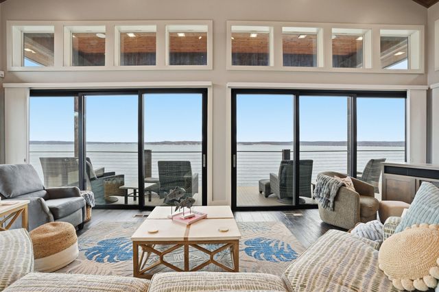 37292 S Cliff Crest Drive, Vinita, OK 74301