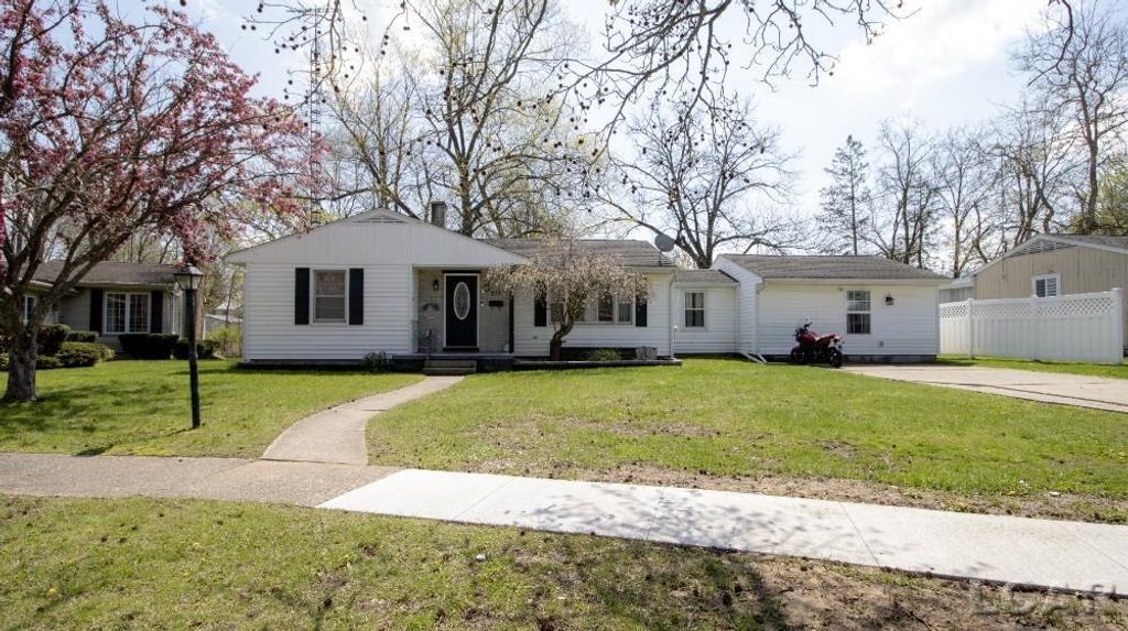 715 Alexander Drive, Adrian, MI 49221