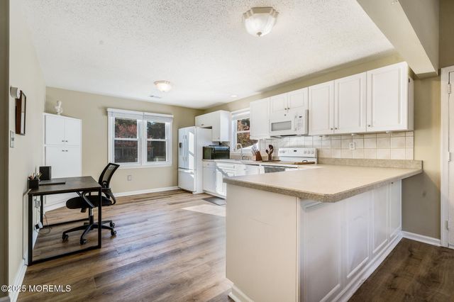 185 Liberty Bell Road, Toms River, NJ 08755