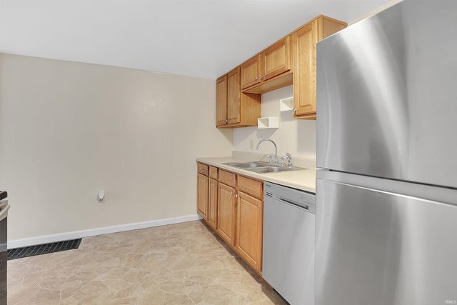 209 N Maple Avenue, Warsaw, IN 46580