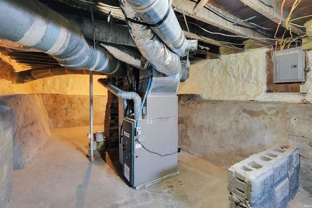 209 N Maple Avenue, Warsaw, IN 46580