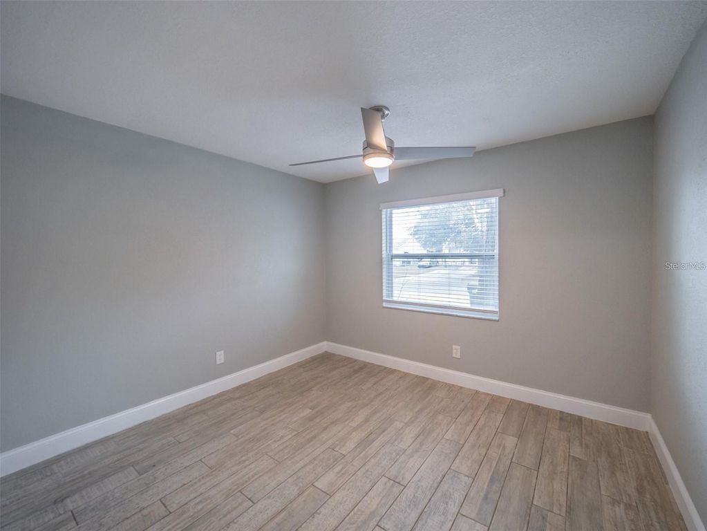 Image 19 of property listing at 2419 RIO PINAR LAKES BOULEVARD, Orlando, FL 32822