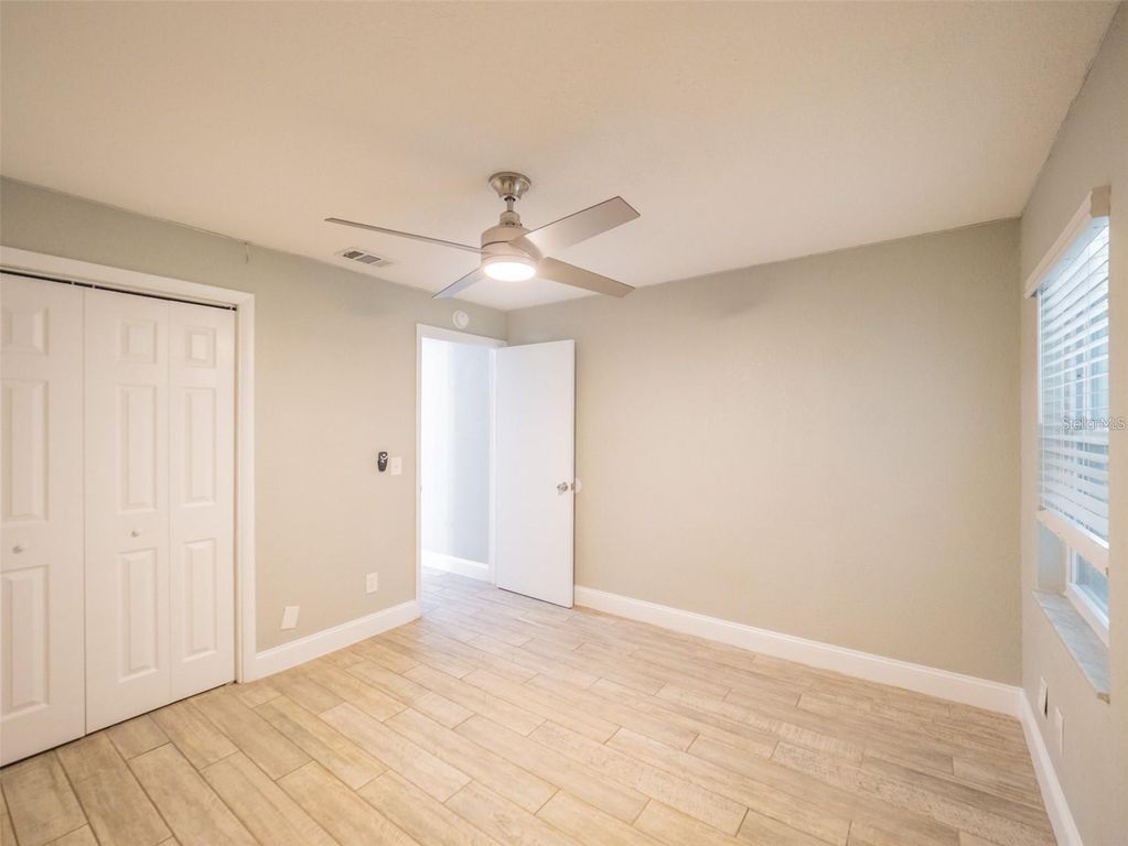 Image 25 of property listing at 2419 RIO PINAR LAKES BOULEVARD, Orlando, FL 32822