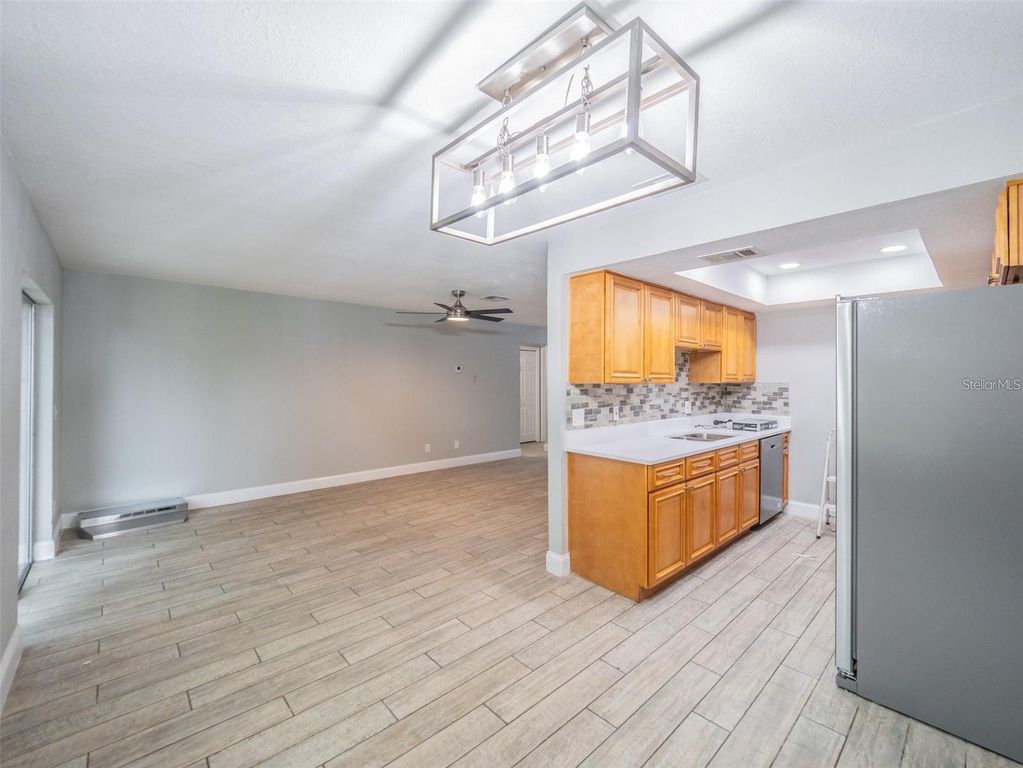 Image 10 of property listing at 2419 RIO PINAR LAKES BOULEVARD, Orlando, FL 32822