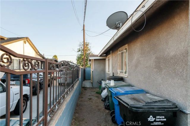 310 E Center, Pomona, CA 91767
