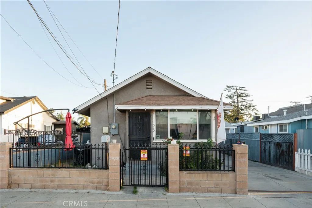 310 E Center, Pomona, CA 91767