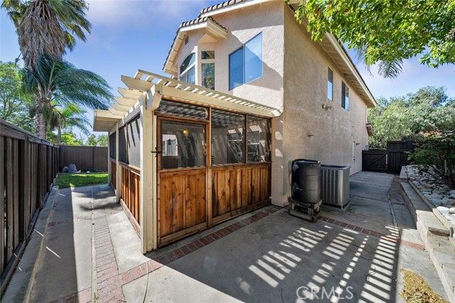 7891 Basile Court, Fontana, CA 92336