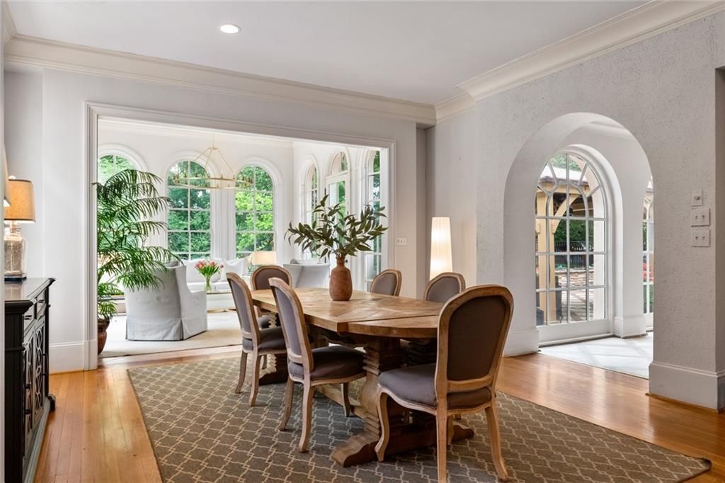Image 10 of property listing at 15380 Tullgean Drive, Milton, GA 30004
