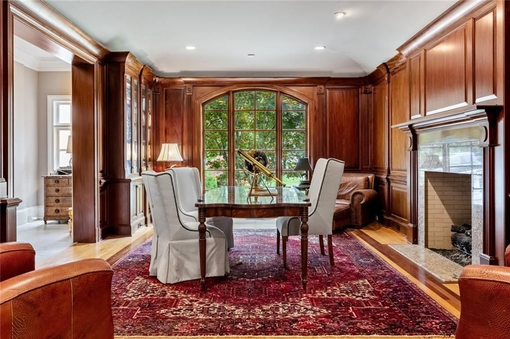 Image 13 of property listing at 15380 Tullgean Drive, Milton, GA 30004