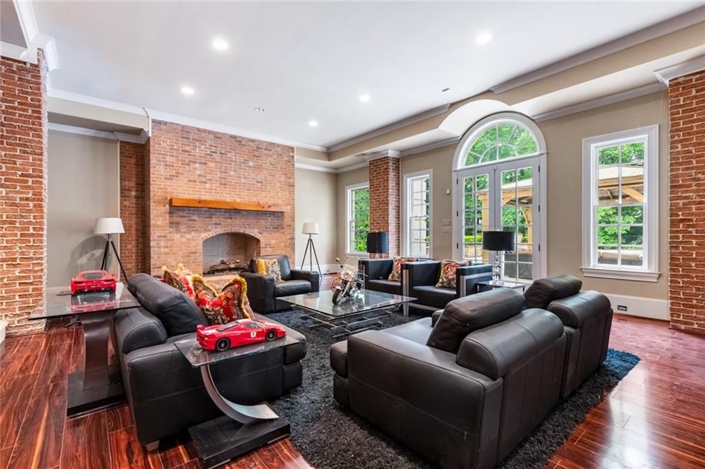 Image 33 of property listing at 15380 Tullgean Drive, Milton, GA 30004