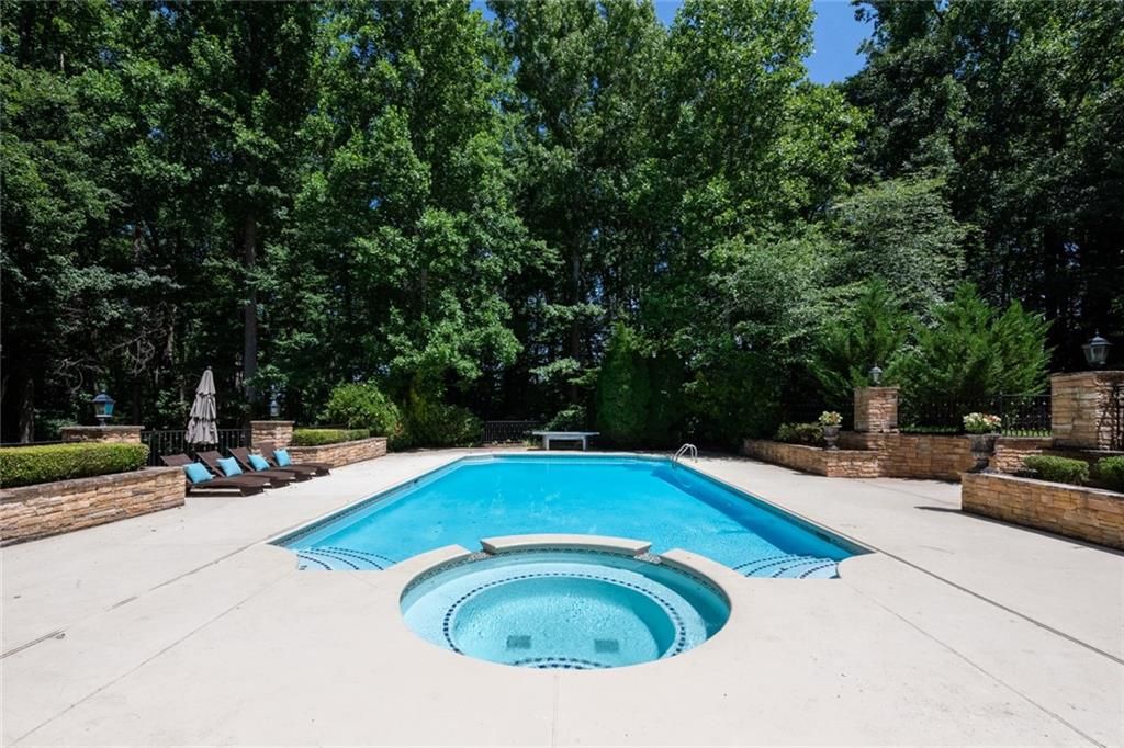 Image 51 of property listing at 15380 Tullgean Drive, Milton, GA 30004