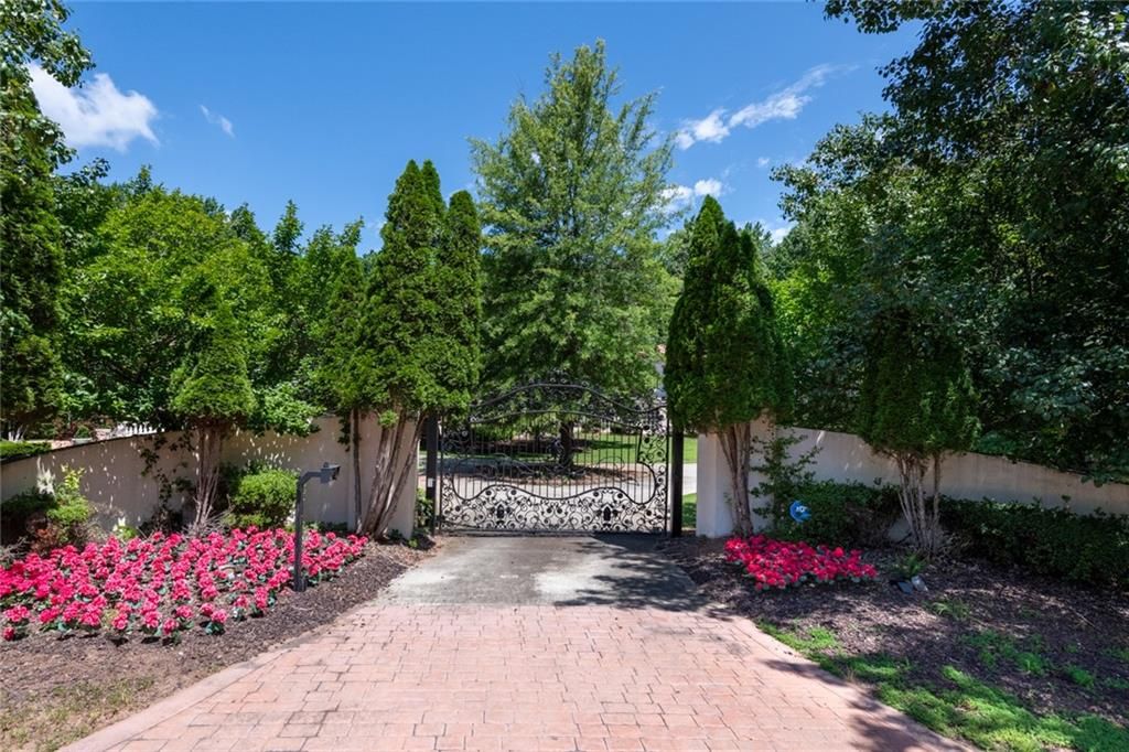 Image 55 of property listing at 15380 Tullgean Drive, Milton, GA 30004