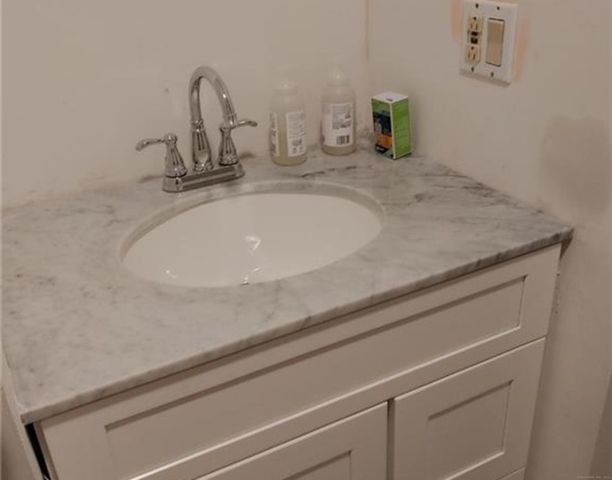 157 Kings Highway L, Milford, CT 06460