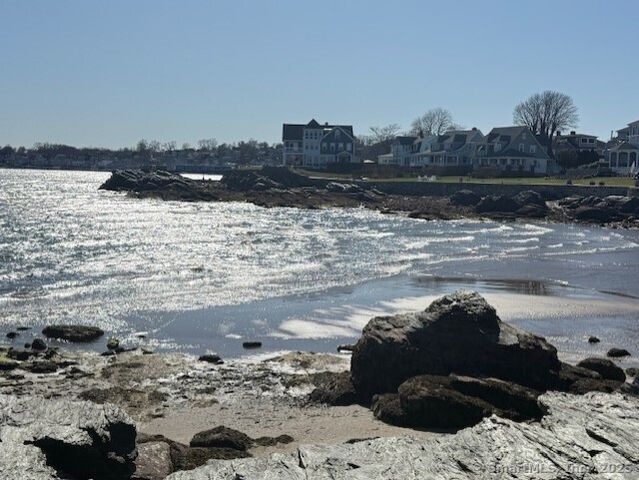 157 Kings Highway L, Milford, CT 06460