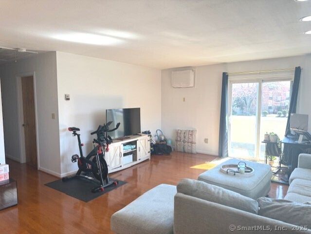 157 Kings Highway L, Milford, CT 06460