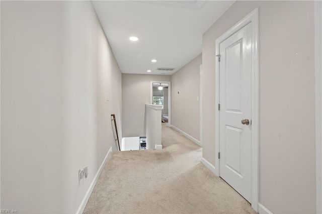 1520 Roselynn LN, Virginia Beach, VA 23454