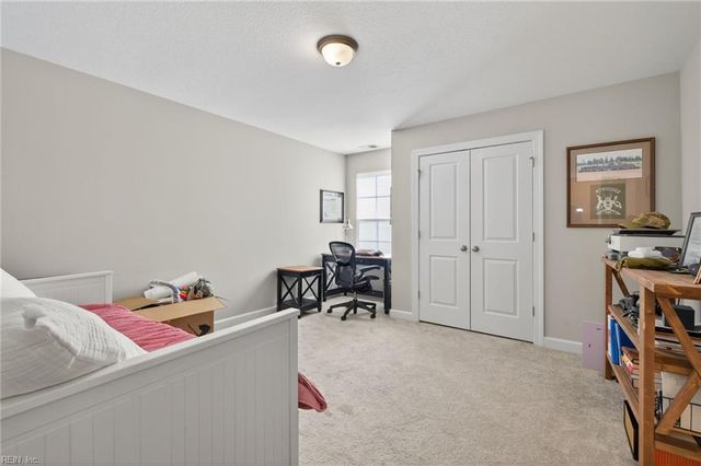 1520 Roselynn LN, Virginia Beach, VA 23454