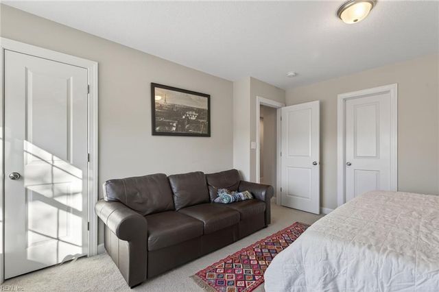 1520 Roselynn LN, Virginia Beach, VA 23454