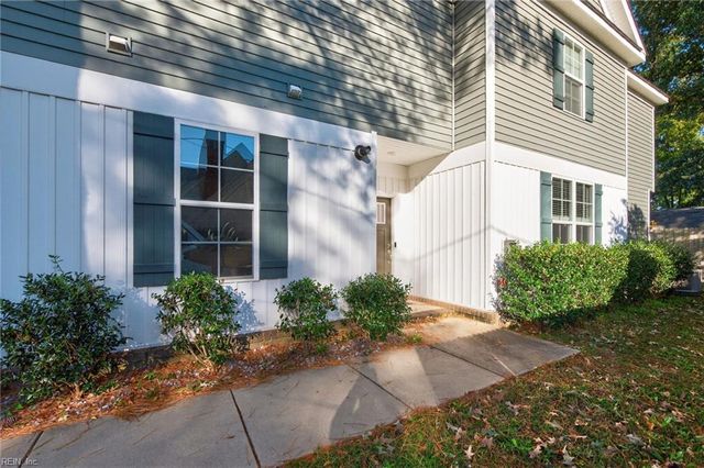 1520 Roselynn LN, Virginia Beach, VA 23454