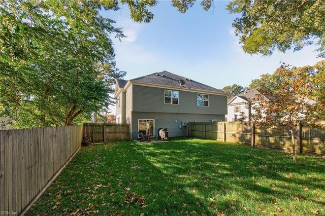1520 Roselynn LN, Virginia Beach, VA 23454