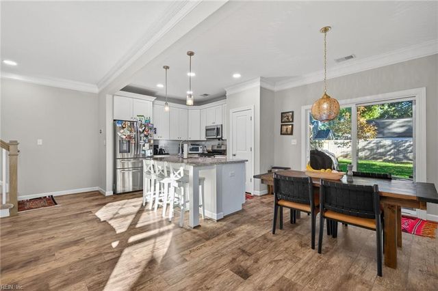 1520 Roselynn LN, Virginia Beach, VA 23454