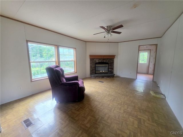 186 Henderson Lane, Brutus, NY 13166