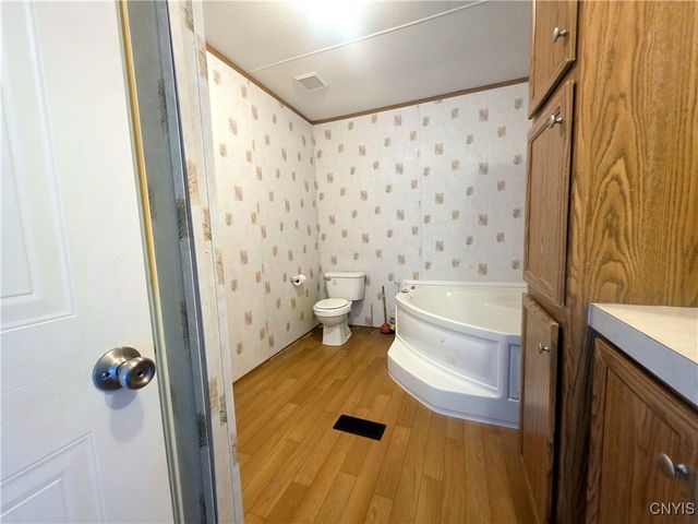 186 Henderson Lane, Brutus, NY 13166