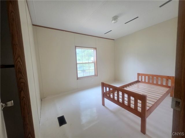 186 Henderson Lane, Brutus, NY 13166