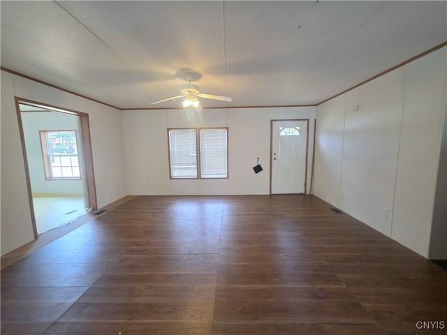 186 Henderson Lane, Brutus, NY 13166