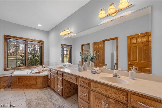 24235 Ridge Road, East Rochester, OH 44625