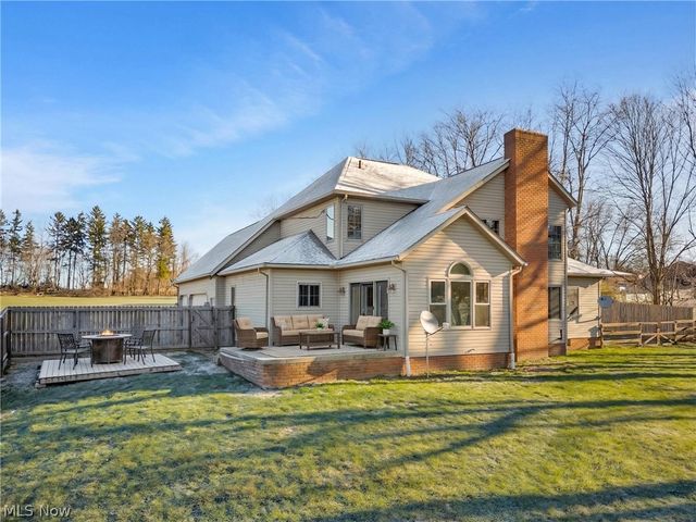 24235 Ridge Road, East Rochester, OH 44625