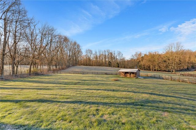 24235 Ridge Road, East Rochester, OH 44625