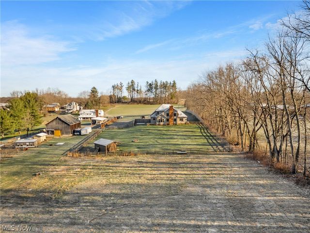 24235 Ridge Road, East Rochester, OH 44625