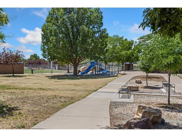 711 3rd St F1, Windsor, CO 80550