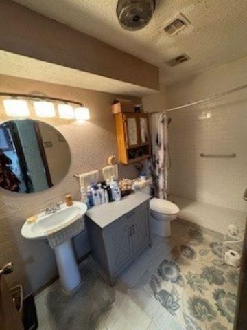 2618 NW 77th St, Lawton, OK 73505