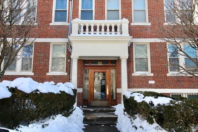 32 Ransom 4, Boston, MA 02135