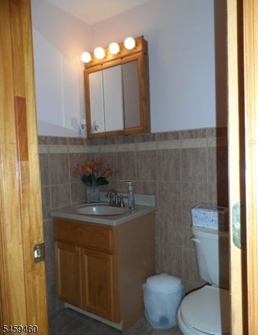 404 Chestnut St 30, Newark City, NJ 07105