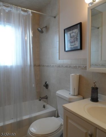 404 Chestnut St 30, Newark City, NJ 07105