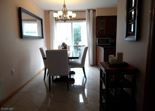 404 Chestnut St 30, Newark City, NJ 07105