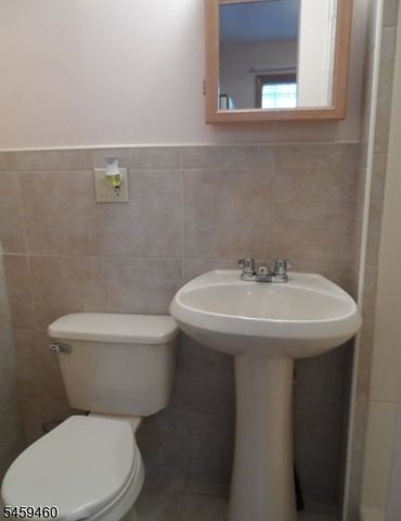 404 Chestnut St 30, Newark City, NJ 07105