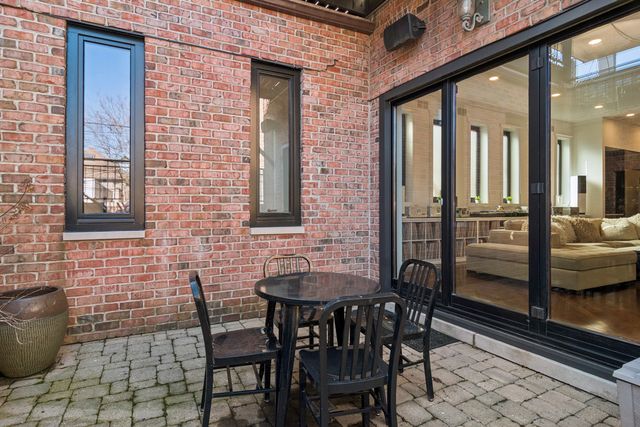 1939 N Bissell Street, Chicago, IL 60614