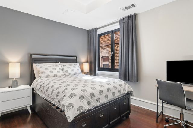 1939 N Bissell Street, Chicago, IL 60614