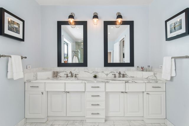 1939 N Bissell Street, Chicago, IL 60614