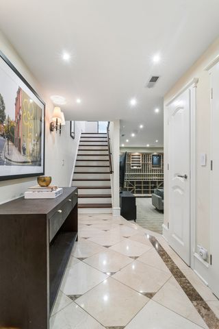 1939 N Bissell Street, Chicago, IL 60614